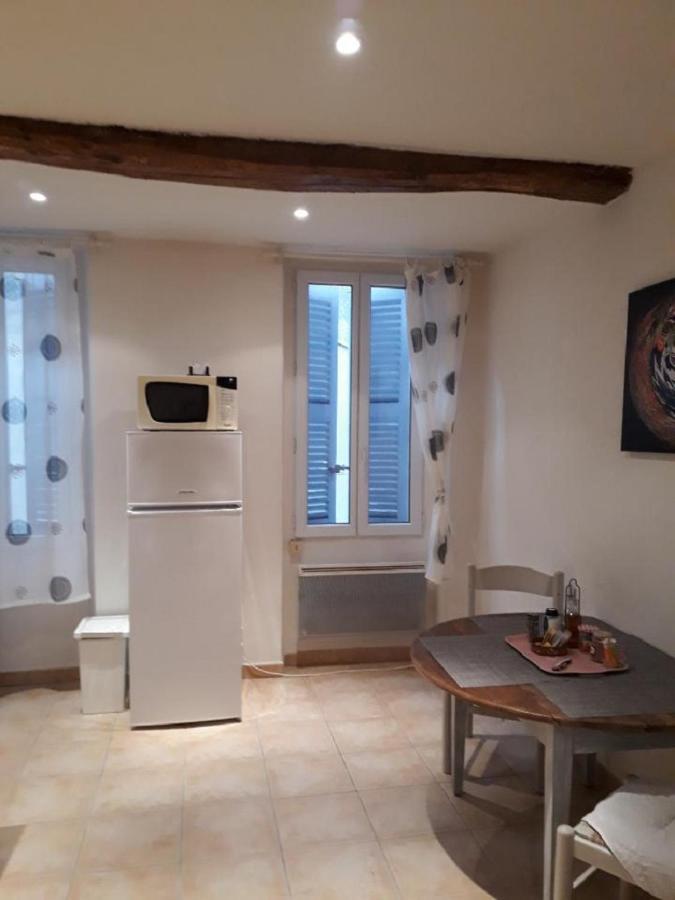 Les Capena 2 Apartment Collobrieres Exterior photo